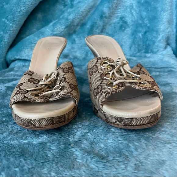 Gucci monogram wedges - Picture 2 of 7